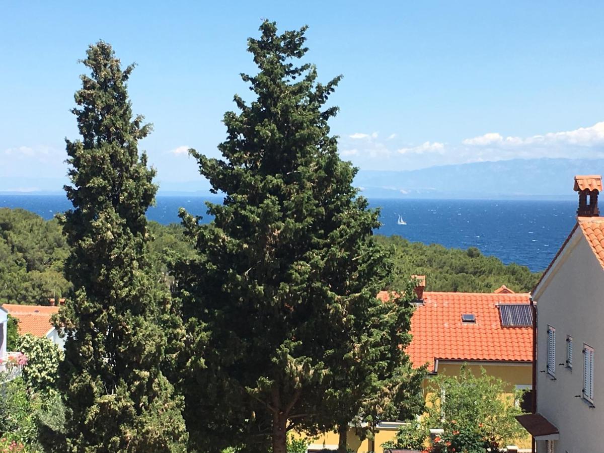 Argo Apartmani Mali Losinj Exterior photo